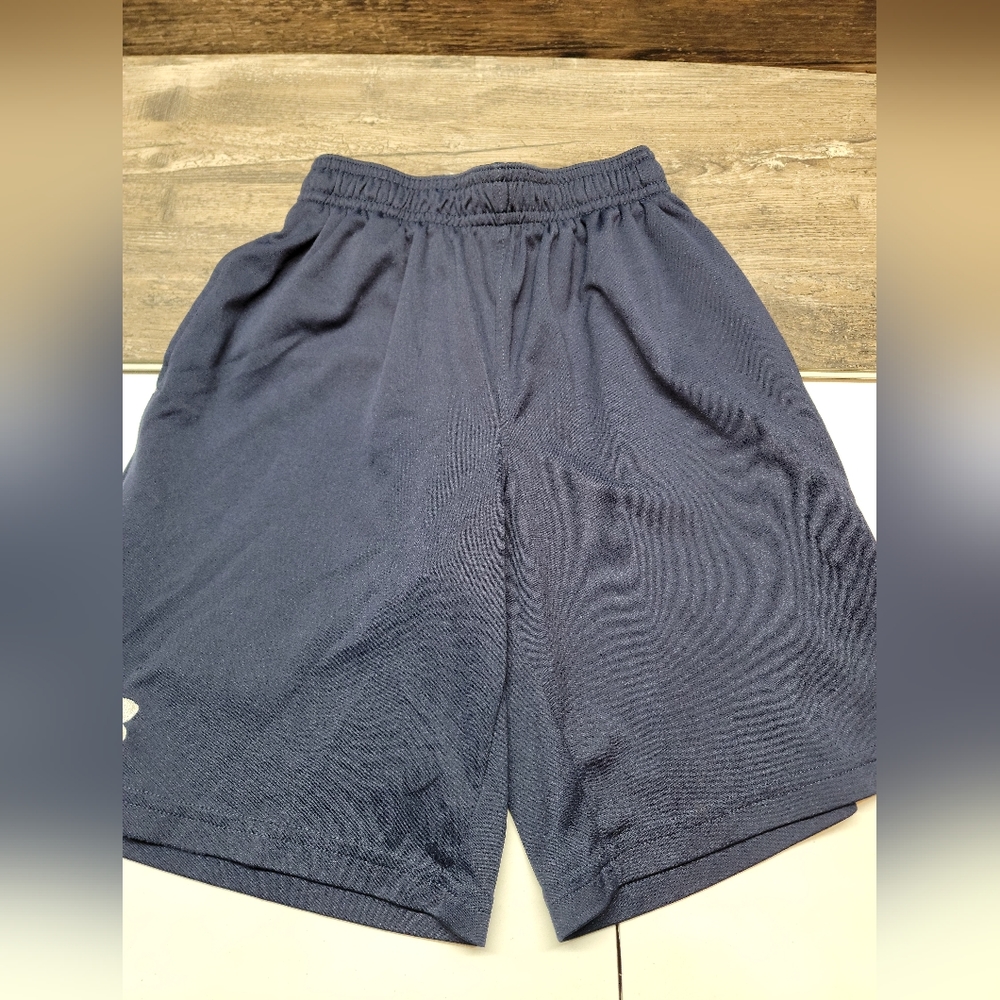Under Armor Youth Shorts sz S